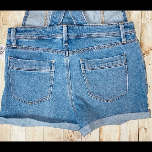 4/$25 🛍 Tinseltown Distressed Denim Overalls Sz L - Picture 5 of 11